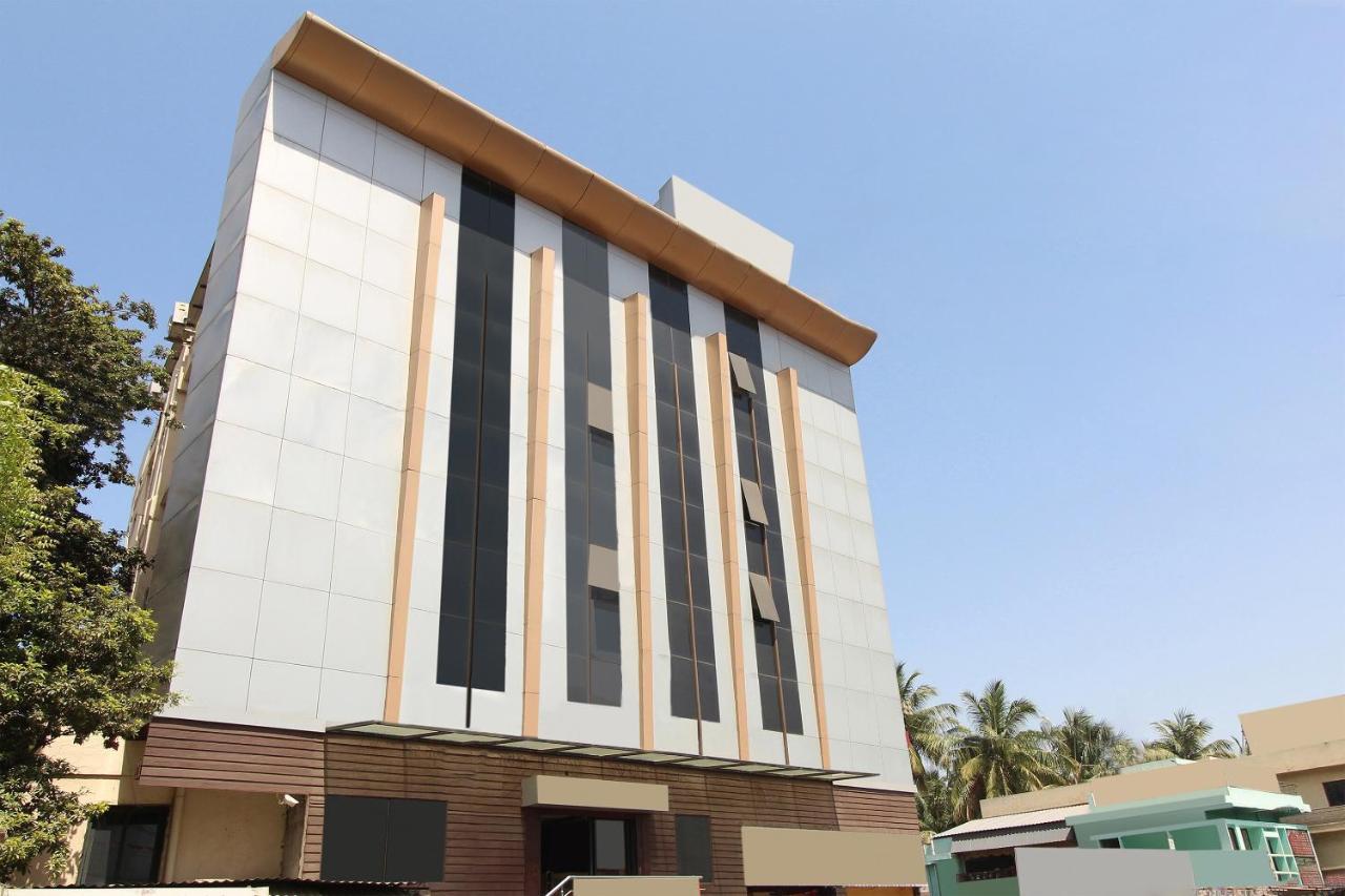 Oyo 30537 Hotel Megharaj Bijapur  Ngoại thất bức ảnh