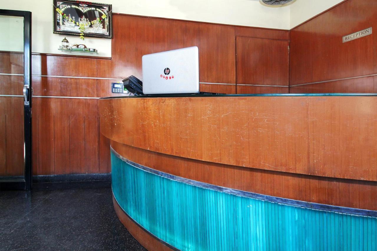 Oyo 30537 Hotel Megharaj Bijapur  Ngoại thất bức ảnh