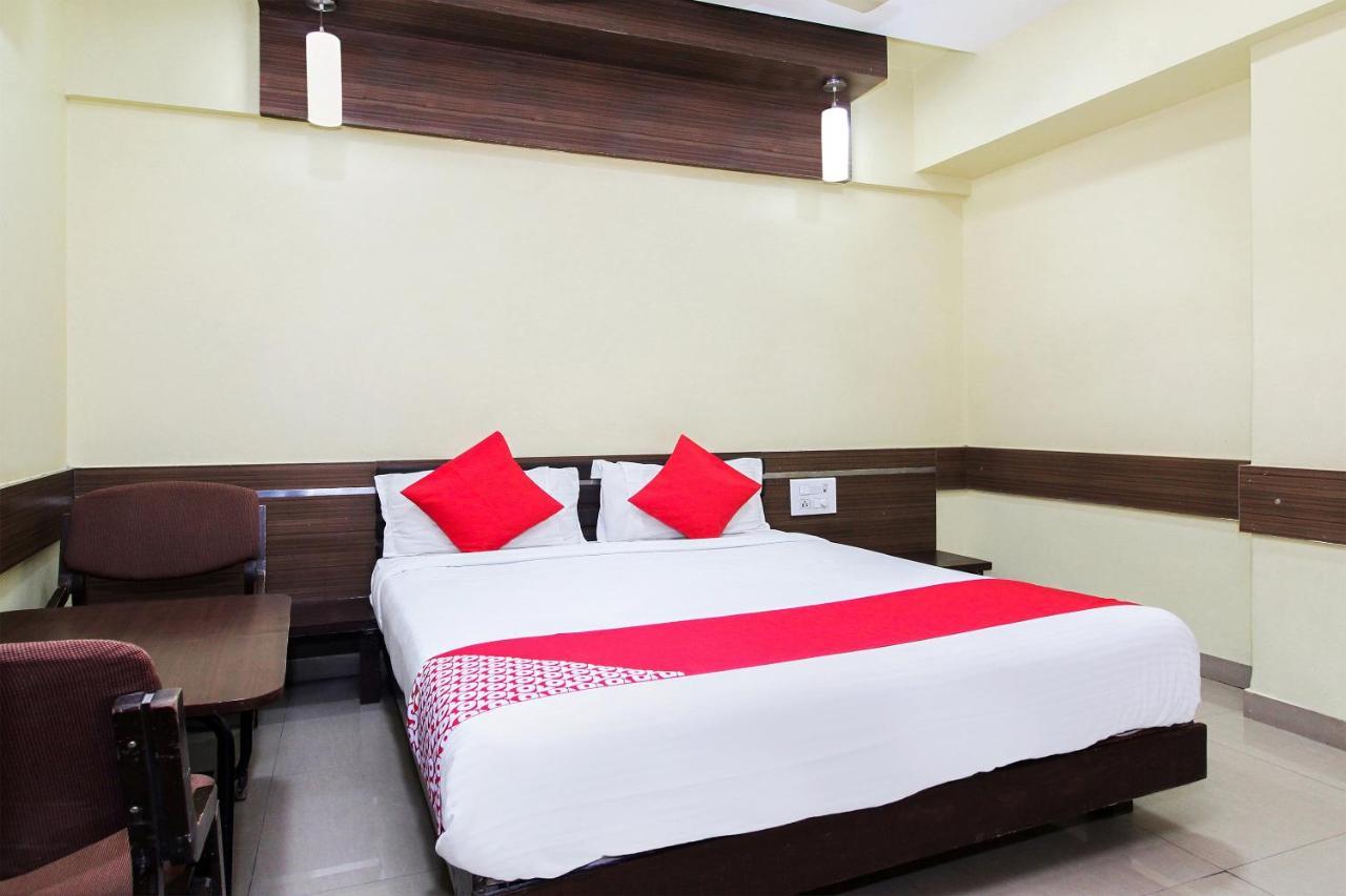 Oyo 30537 Hotel Megharaj Bijapur  Ngoại thất bức ảnh